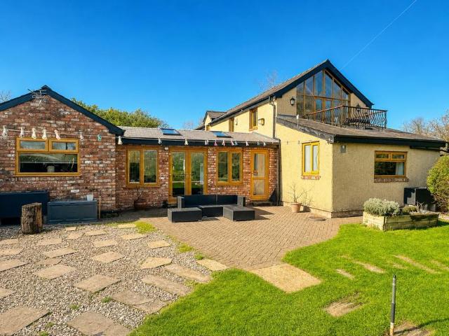 House for sale in West Vale, Cheshire