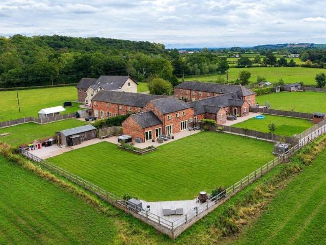 House for sale in Baswich, Staffordshire