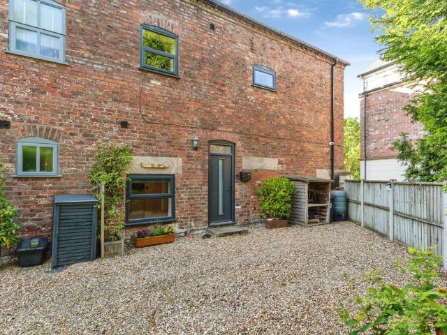 House for sale in West Vale, Cheshire