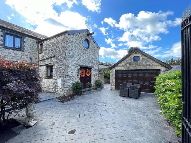 House for sale in Fonmon, Wales