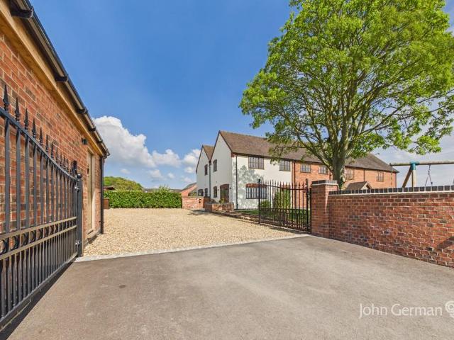 House for sale in Hopton and Coton, Baswich