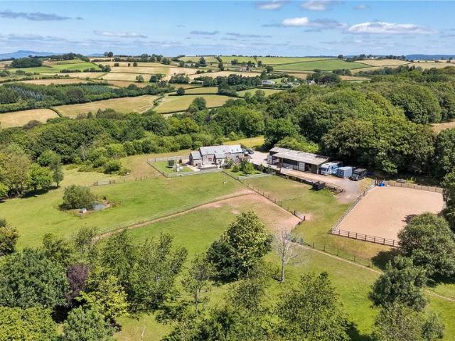 House for sale in Gaer-llwyd, Wales