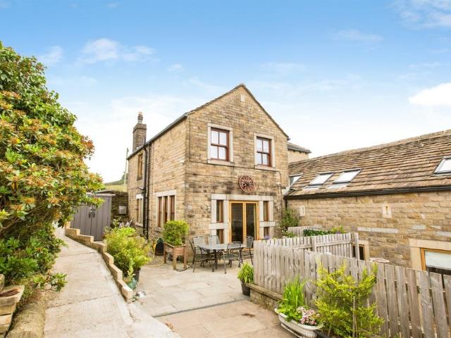 House for sale in Warley Town, West Yorkshire