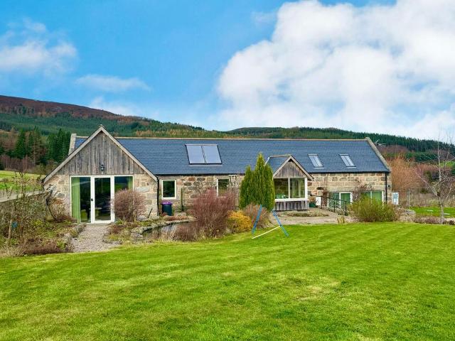 House for sale in Monymusk, Scotland