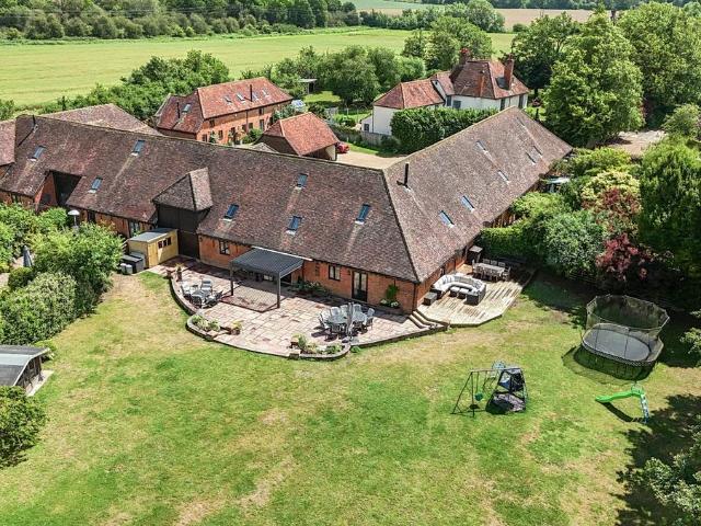 House for sale in Cox Green