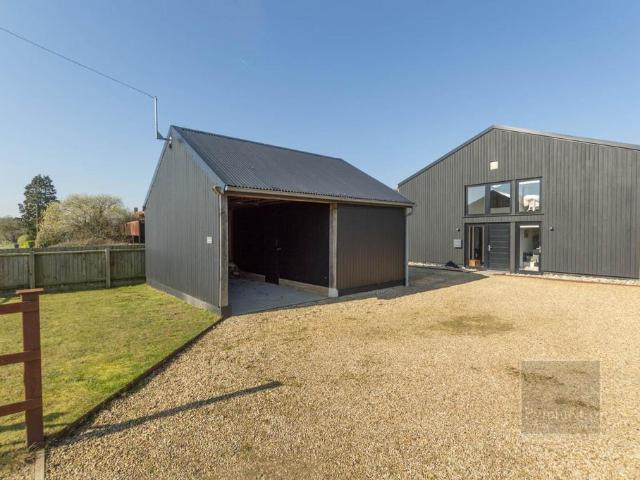 House for sale in Corpusty and Saxthorpe, Comers