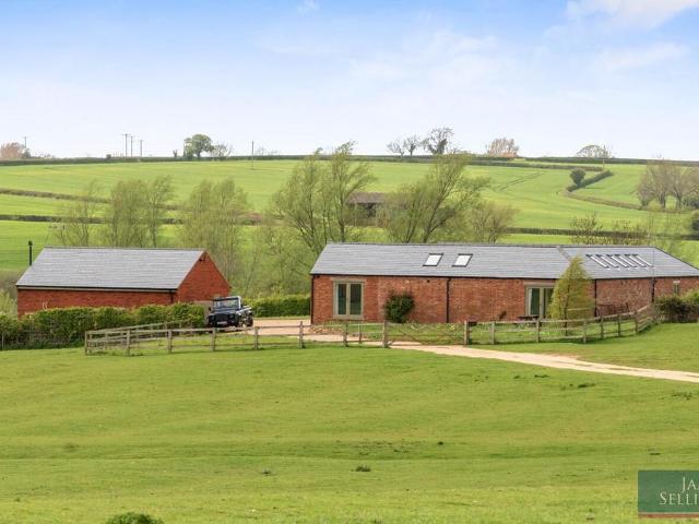 House for sale in Stanford On Avon, Leicestershire