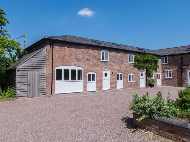 House for sale in Mickle Trafford, Cheshire
