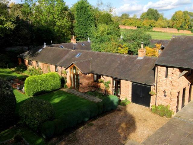 House for sale in Mentmore, Ledburn