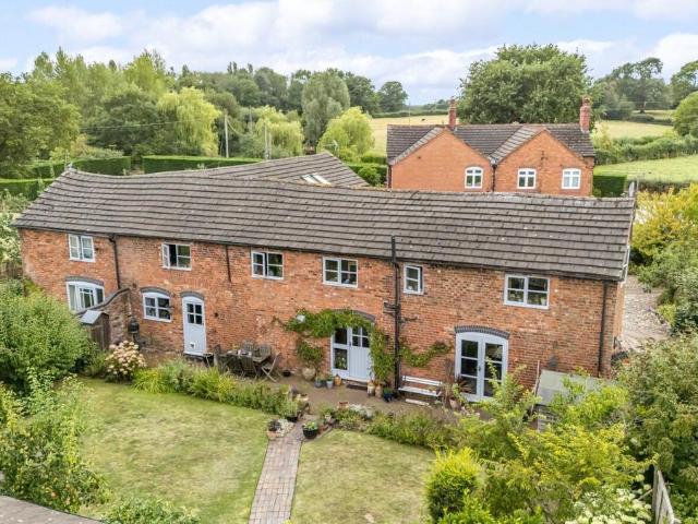 House for sale in Bronington, Wales