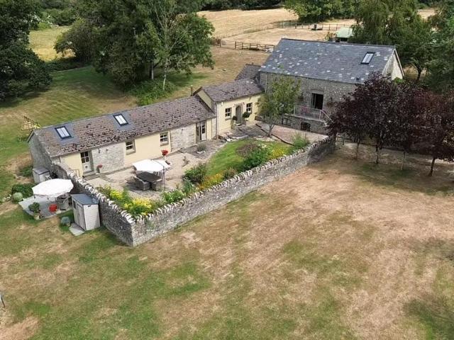 House for sale in Llanbethery, Wales