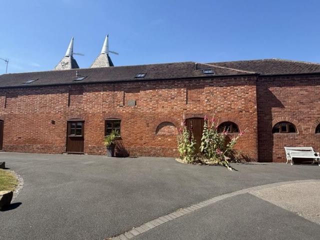 House for sale in Leigh, Forthampton