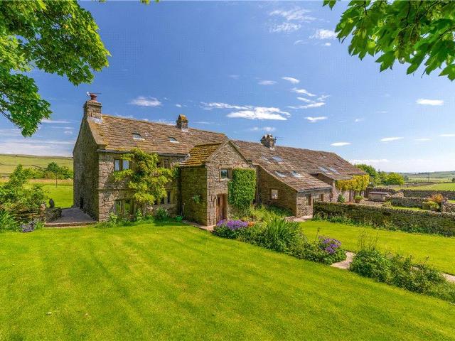 House for sale in West Yorkshire