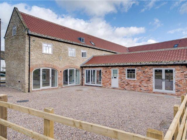 House for sale in Burton Salmon, North Yorkshire
