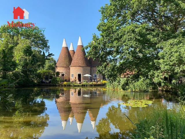 House for sale in Heathlands, East Sussex