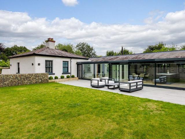 House for sale in Weaverham, Gorstage