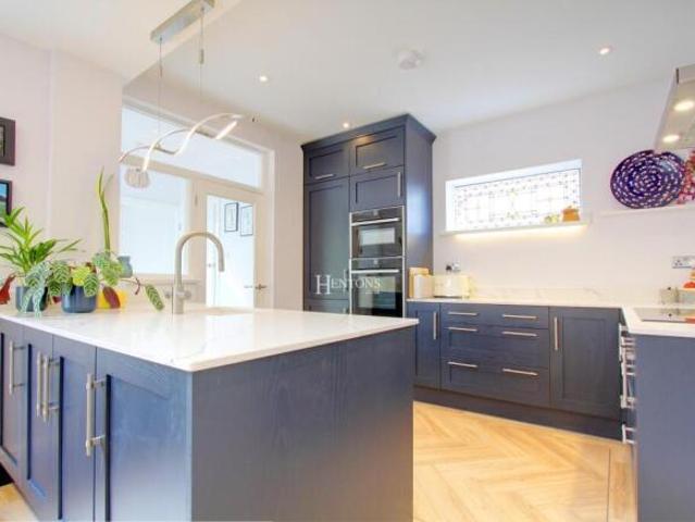 Farm for sale in Roath, Wales