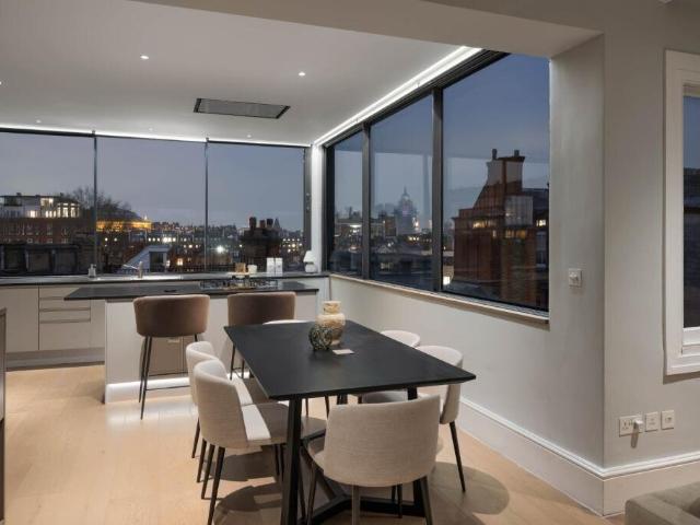 Apartment for rent in South Kensington, Greater London