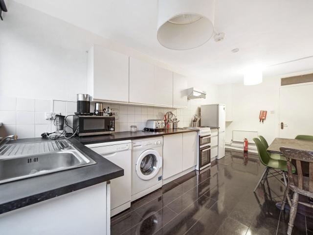 House for rent in Barnsbury, Greater London