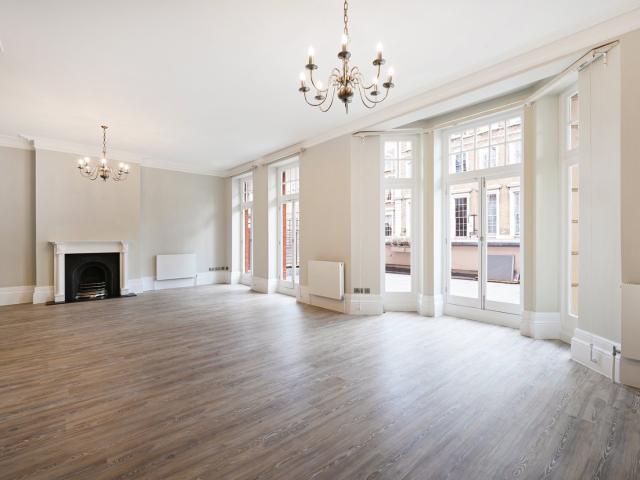 Apartment for rent in South Kensington, Greater London