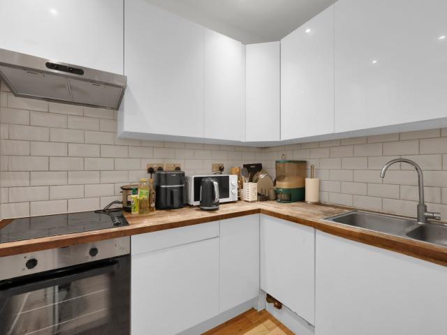 House for rent in Chalk Farm, Greater London
