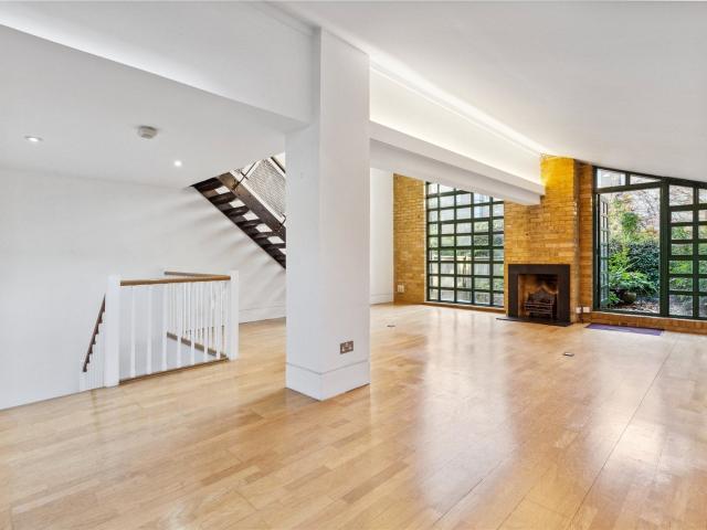 House for rent in London Borough of Hounslow, Isle Of Man