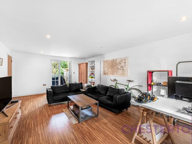 House for rent in East Greenwich, Greater London