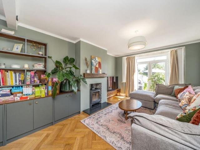 House for rent in Dollis Hill, Greater London