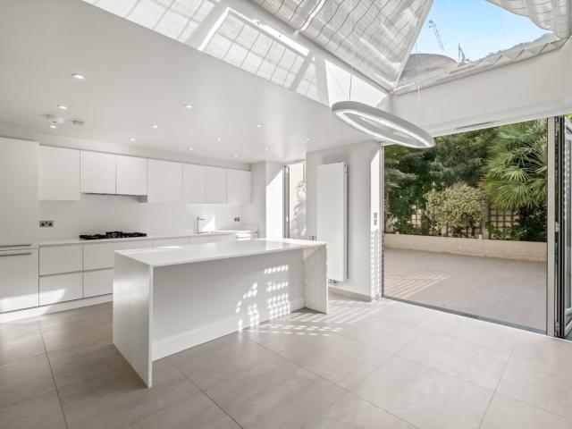 House for rent in Kensington, Greater London