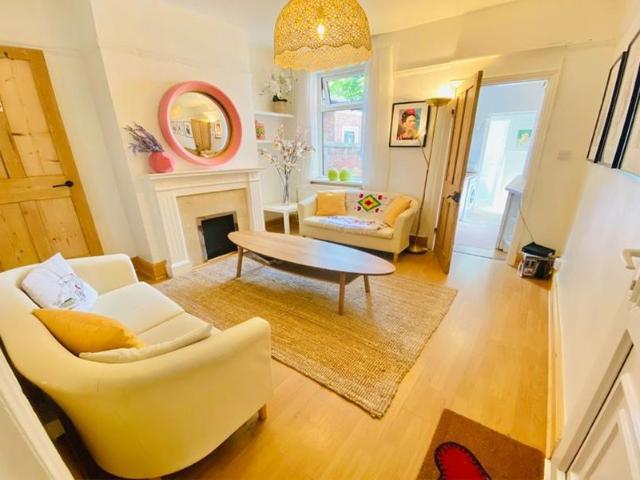 Apartment for rent in Clarendon Park, Leicester