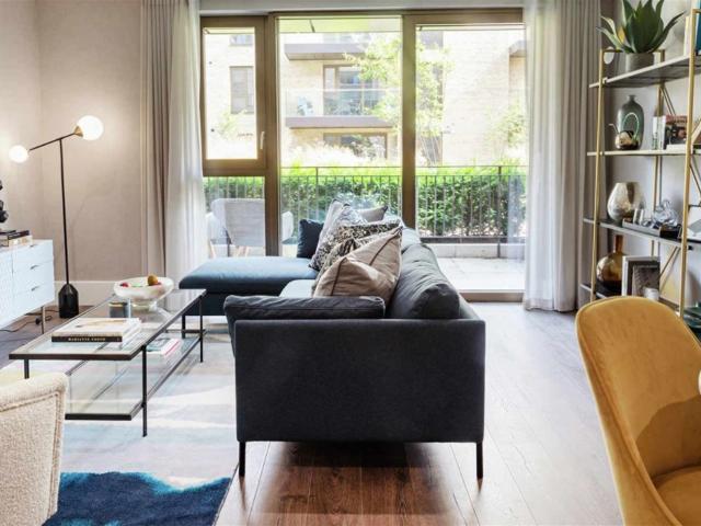 House for rent in Cockfosters, Greater London