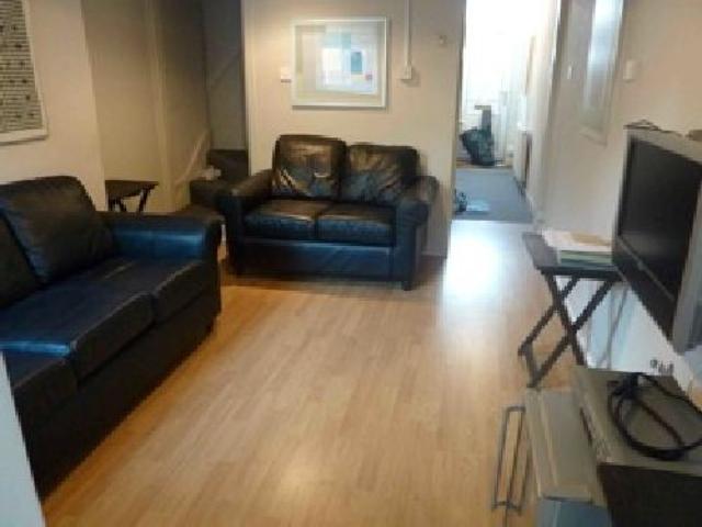 House for rent in South Chingford, Highams Park