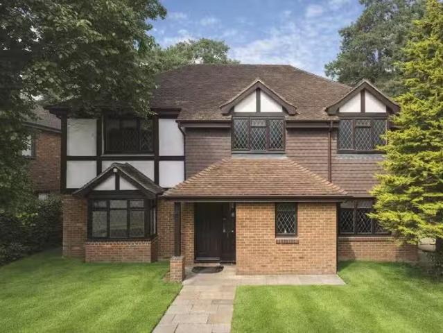 House for rent in Blackhills, Surrey