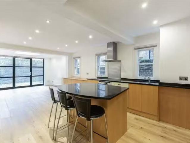 Apartment for rent in Fulham, Sands End