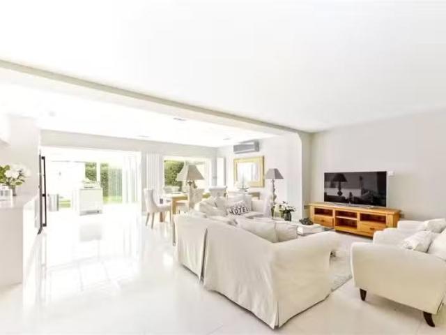 House for rent in Belsize Park, Greater London