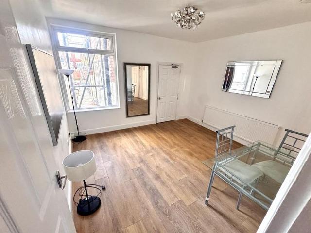 House for rent in Earlsdon, Coventry