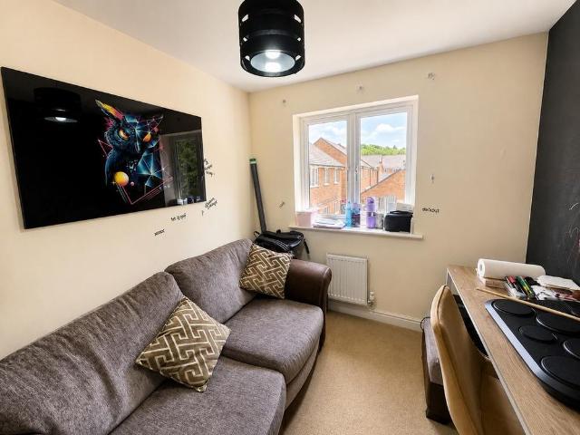 House for rent in Daws Hill, Cressex