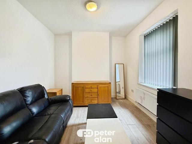 House for rent in Falcon Lodge, Wales