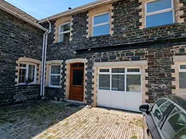 Apartment for rent in Waun Fawr, Wales