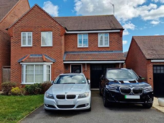 Apartment for rent in Longbridge, Green Close