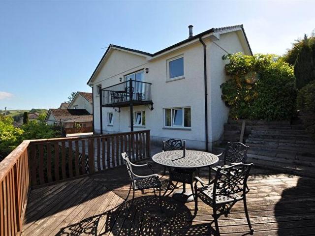 Apartment for rent in Bronwydd, Wales