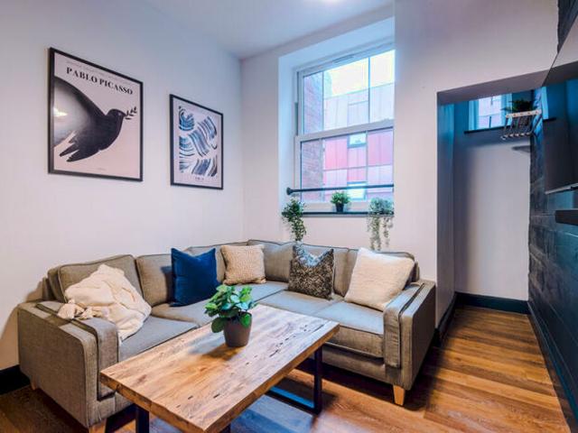 Apartment for rent in Bede Island, Old Wharf