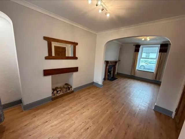 Apartment for rent in Llanelli Rural, Pum Heol / Five Roads
