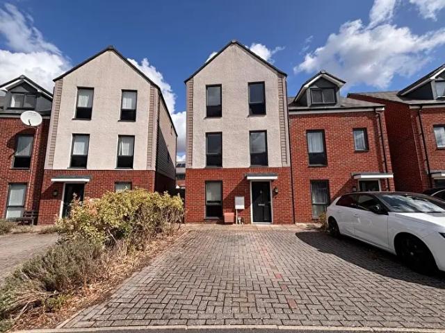 Apartment for rent in Aylestone Park, Old Wharf