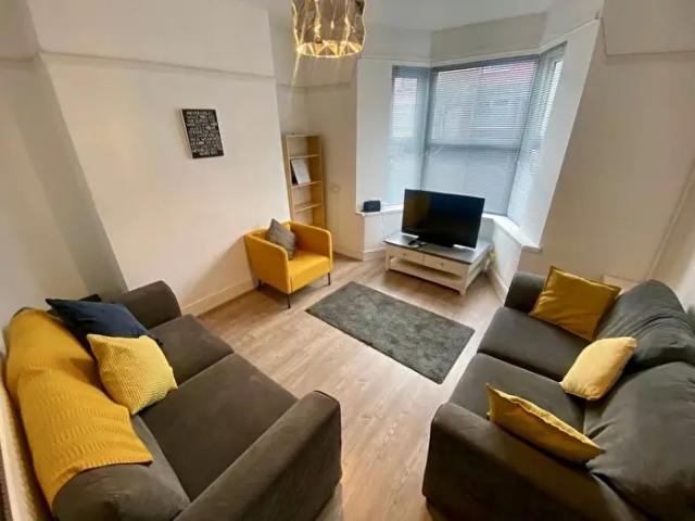 Apartment for rent in Brynmill, Swansea