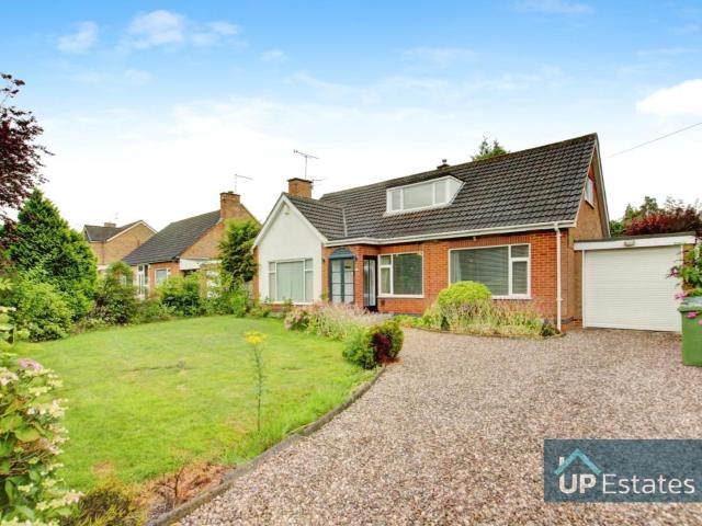 House for rent in Overslade, New Bilton