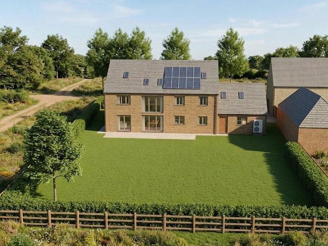Land for sale in Northamptonshire