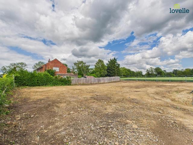 Land for sale in Ingleby, Lincolnshire