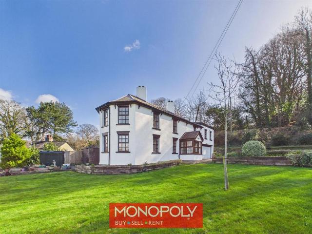 Land for sale in Denbigh