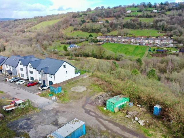 Land for sale in Ynysddu, Wales